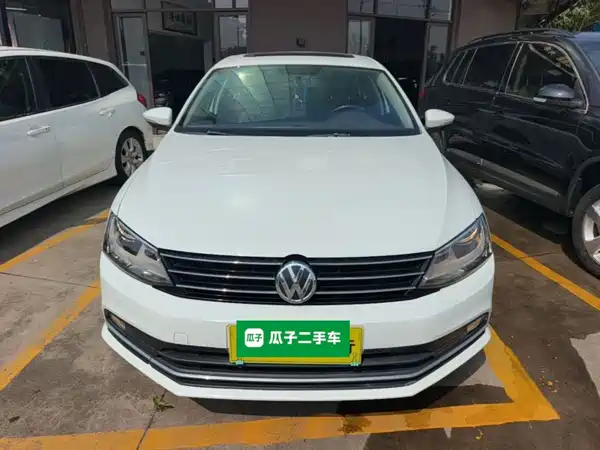 Volkswagen Sagitar 2017
