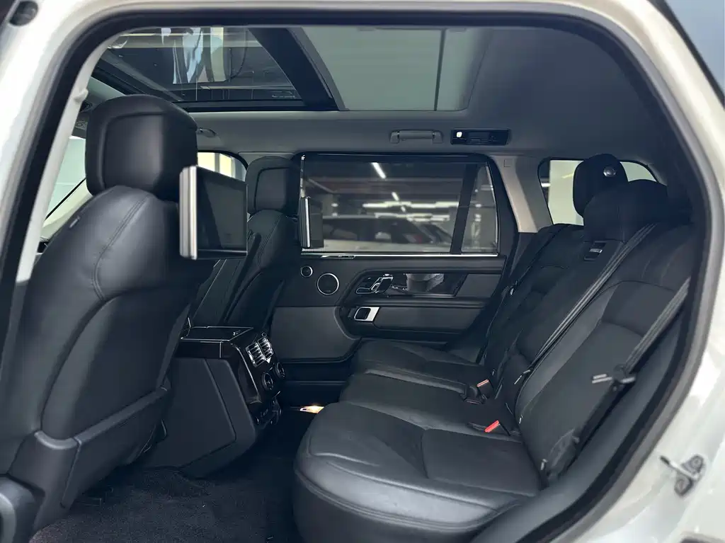 Land Rover Range Rover 2021 — фото 11