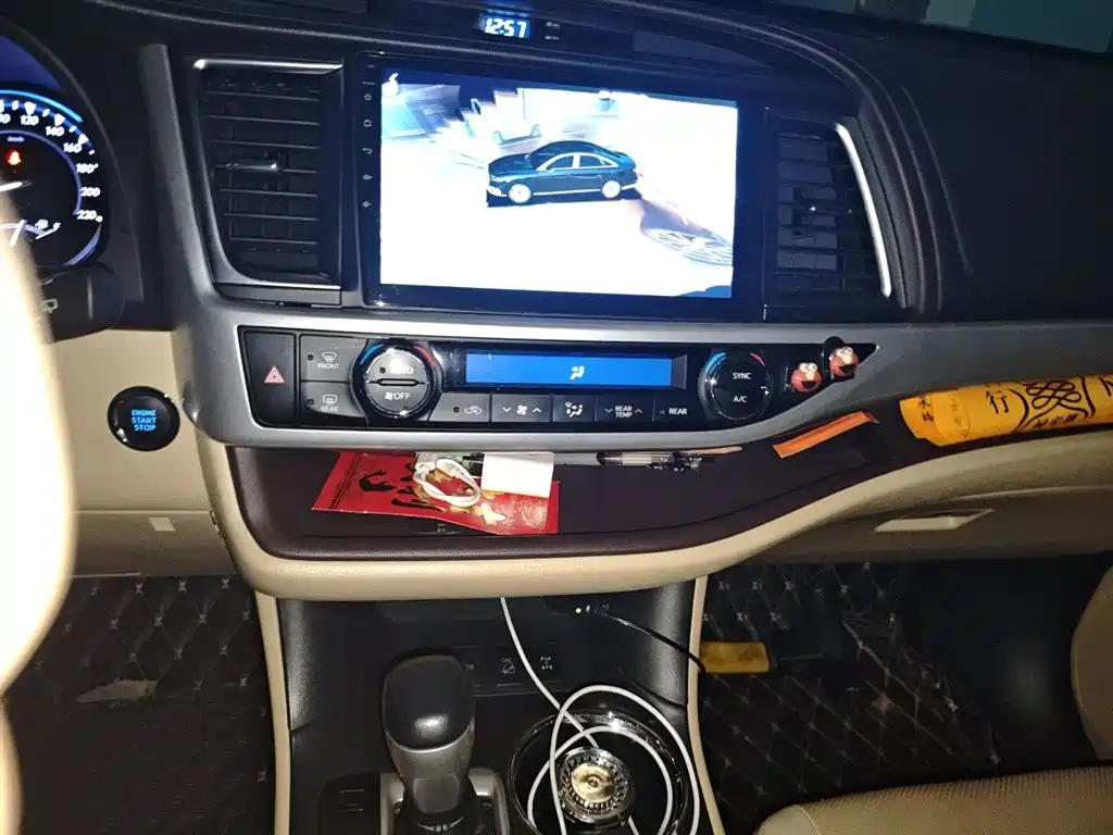 Toyota Highlander 2019 — фото 10