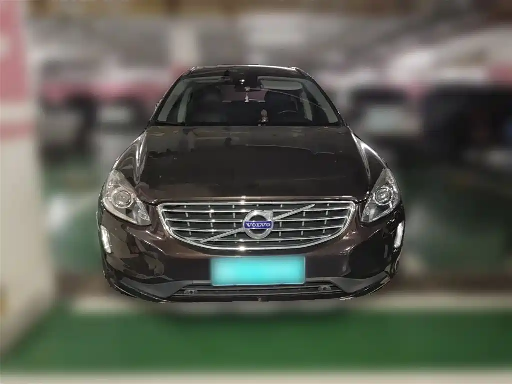 Volvo XC60 2017 — фото 24