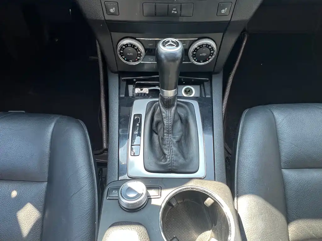 Mercedes-Benz GLK-Class 2010 — фото 19