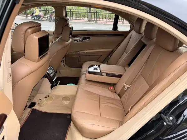 Mercedes-Benz S-Class 2008