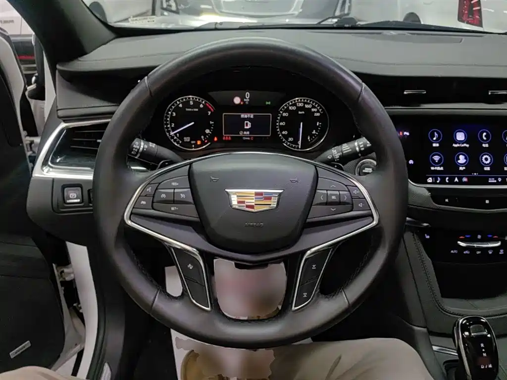 Cadillac XT5 2020 — фото 11