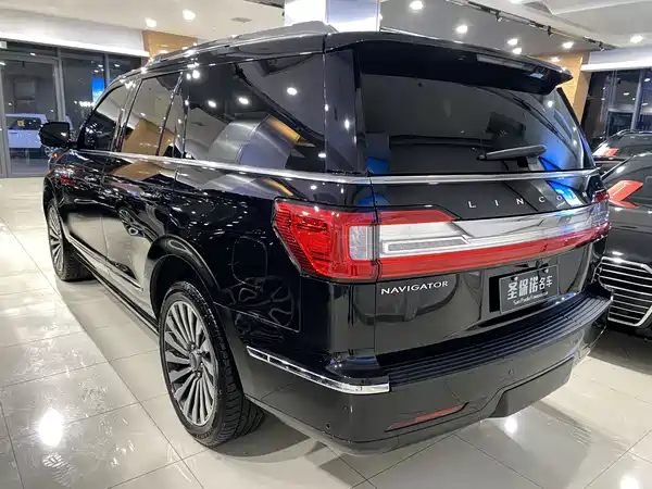 Lincoln Navigator 2020