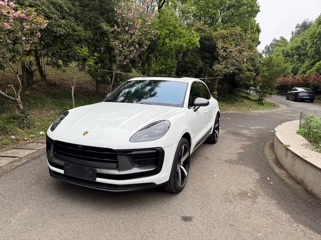 Porsche Macan 2023 — фото 2