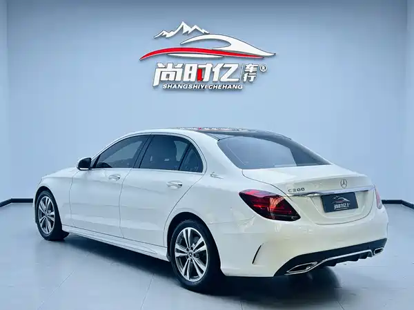Mercedes-Benz C-Class 2020