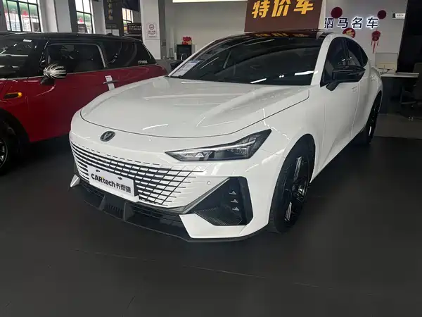 Changan UNI-V 2024