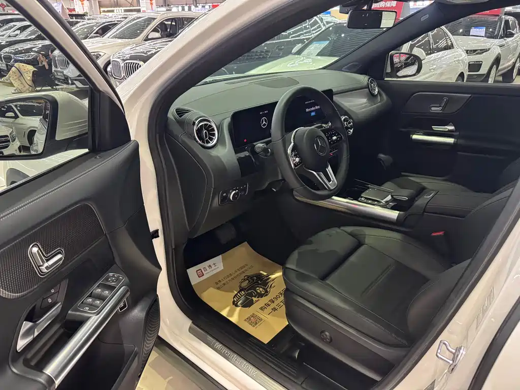 Mercedes-Benz GLA 2021