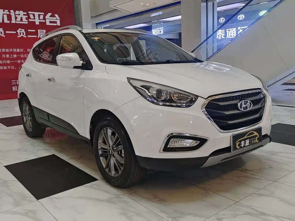 Hyundai ix35 2015 — фото 3