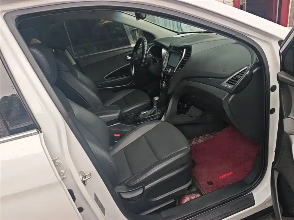 Hyundai Santa Fe 2015 — фото 25