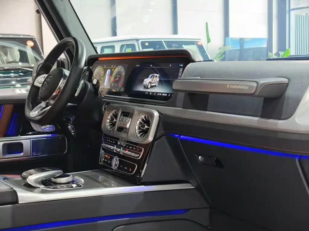 Mercedes-Benz G-Class 2023 — фото 12