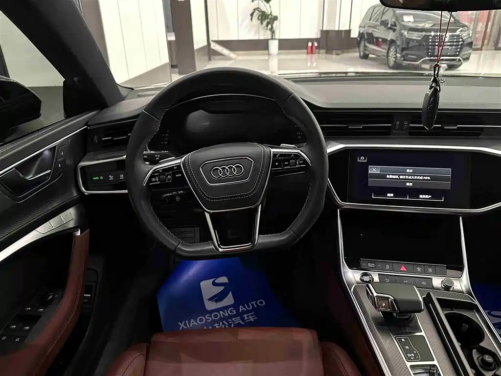 Audi A7L 2024 — фото 15