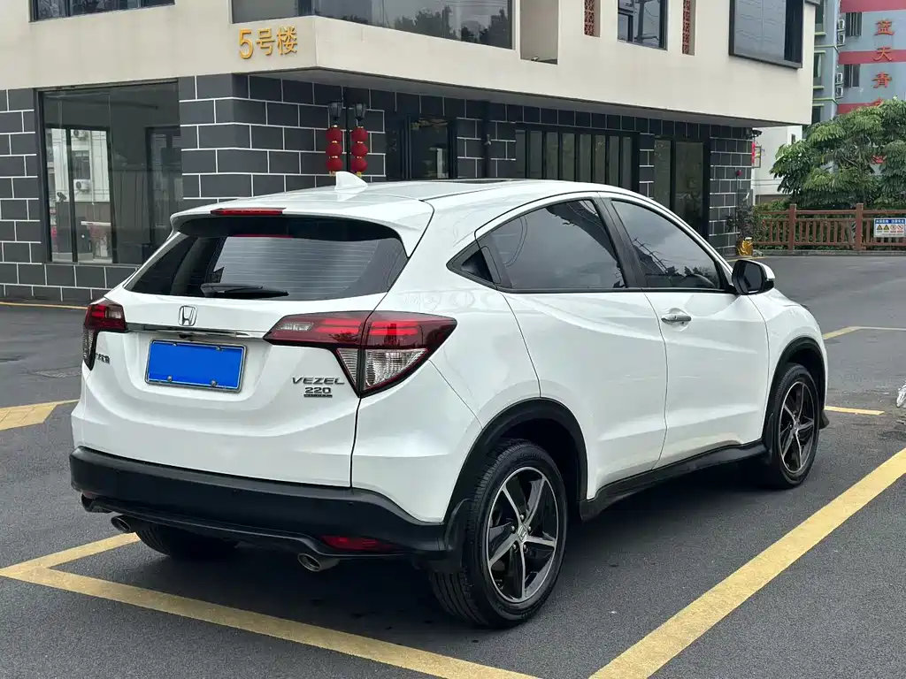 Honda Vezel 2021 — фото 9