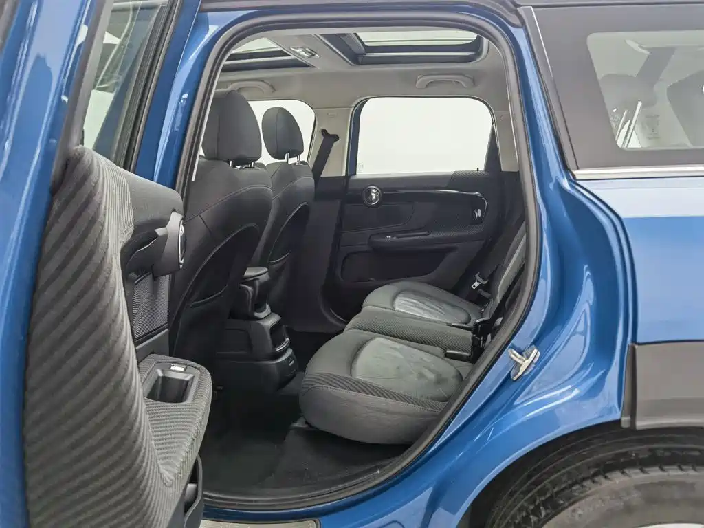MINI Countryman 2019 — фото 15