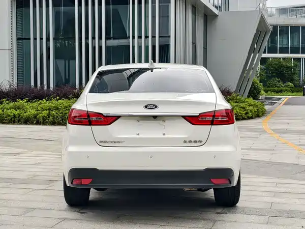 Ford Escort 2020