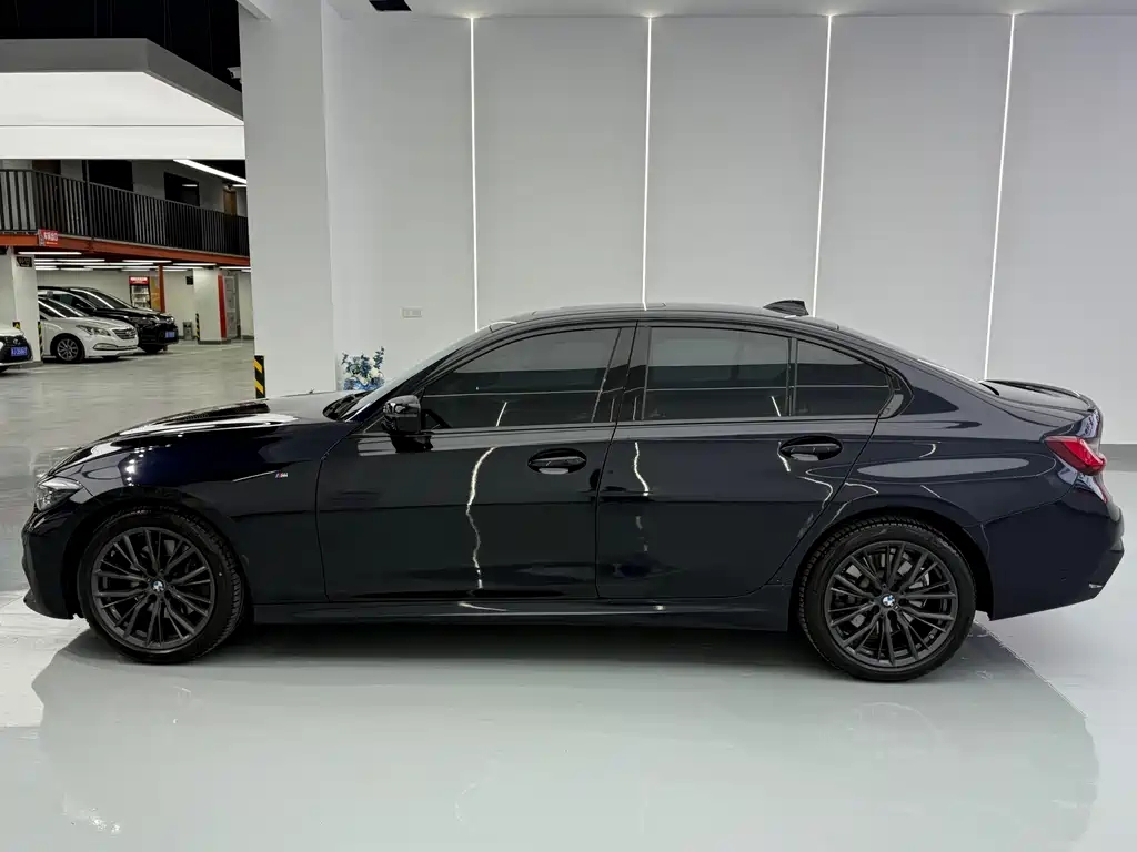 BMW 3 Series 2022
