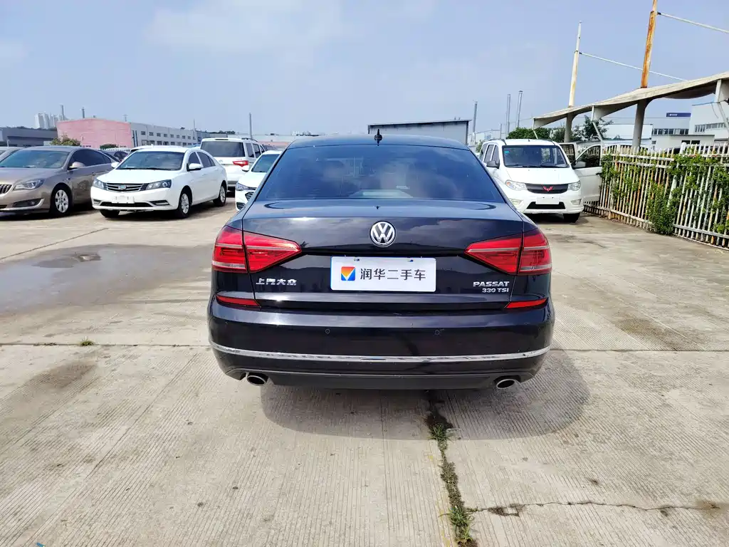 Volkswagen Passat 2018 — фото 11