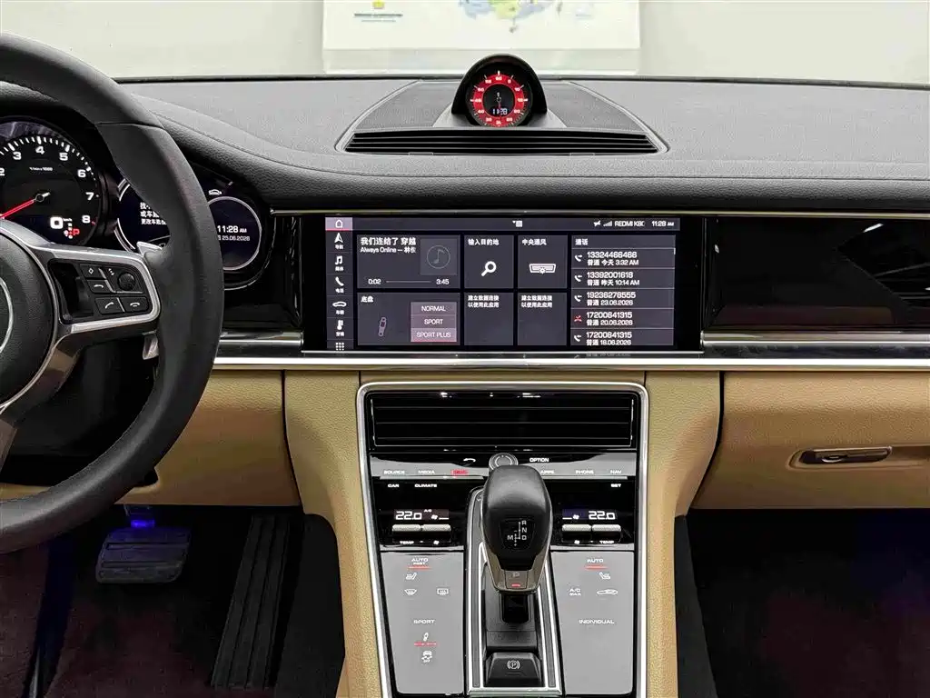 Porsche Panamera 2020 — фото 11
