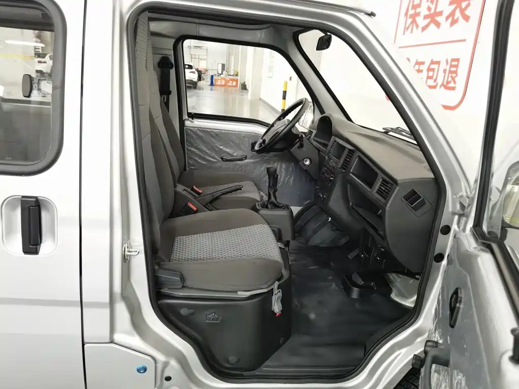 Wuling Sunshine 2025 — фото 23
