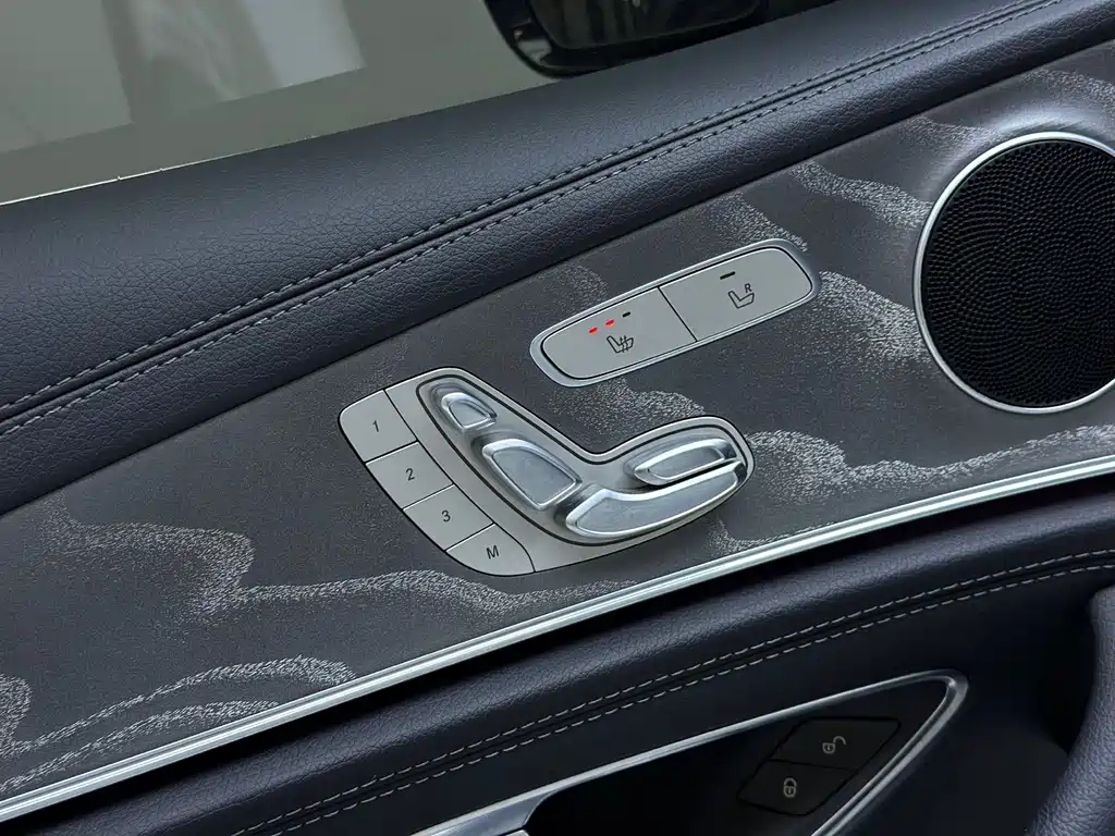 Mercedes-Benz E-Class 2023 — фото 15