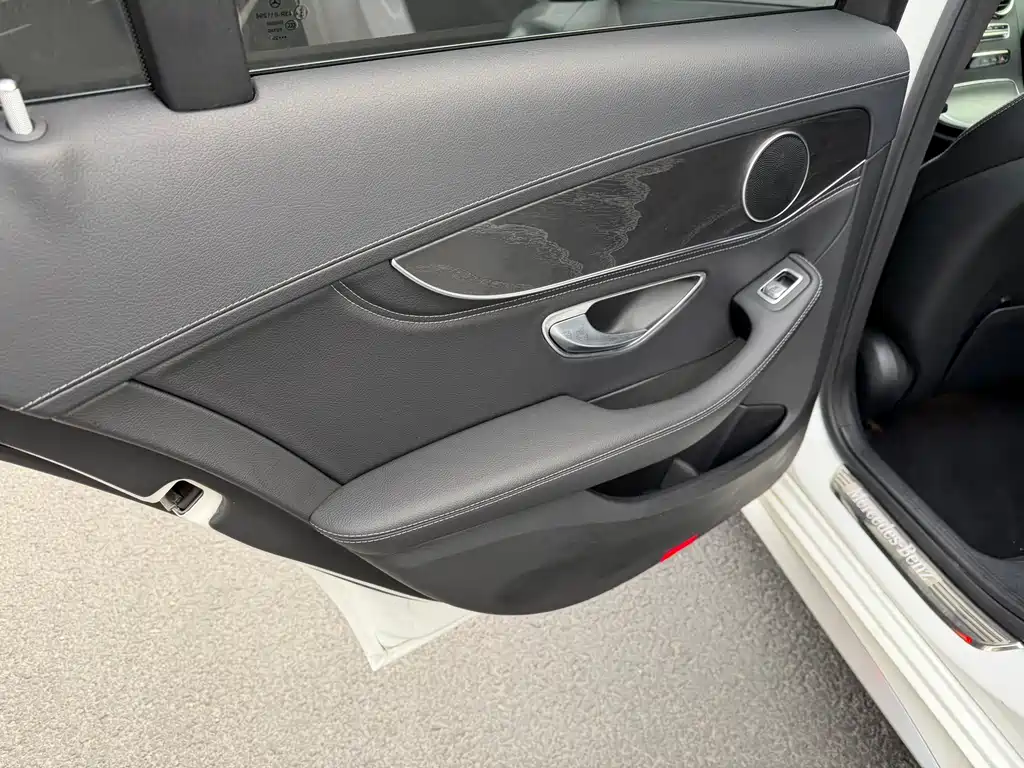 Mercedes-Benz C-Class 2020 — фото 11