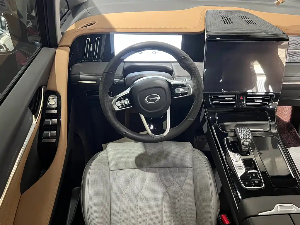 GAC Motor Trumpchi M8 2024 — фото 9