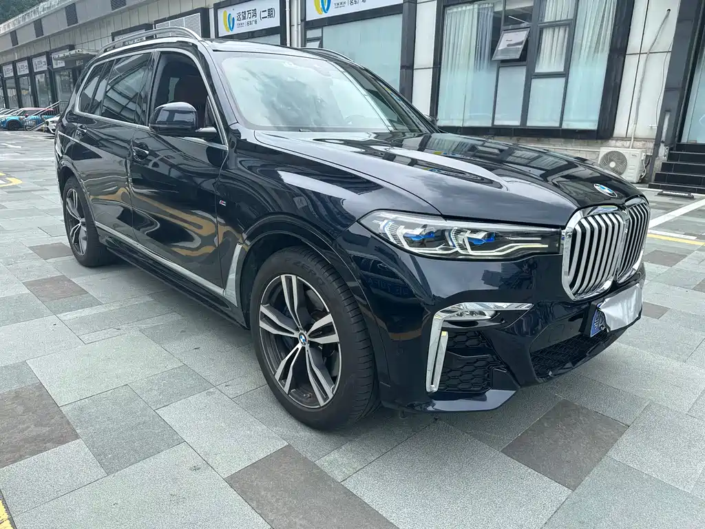 BMW X7 2021 — фото 3