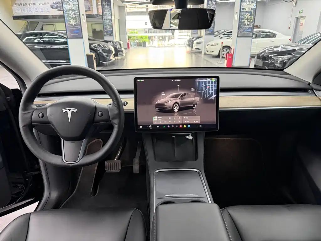 Tesla Model Y 2022 — фото 6
