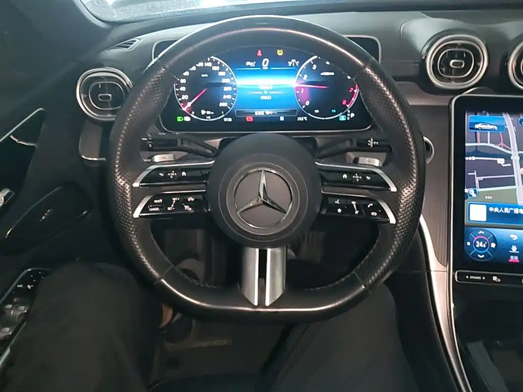 Mercedes-Benz C-Class 2023 — фото 11