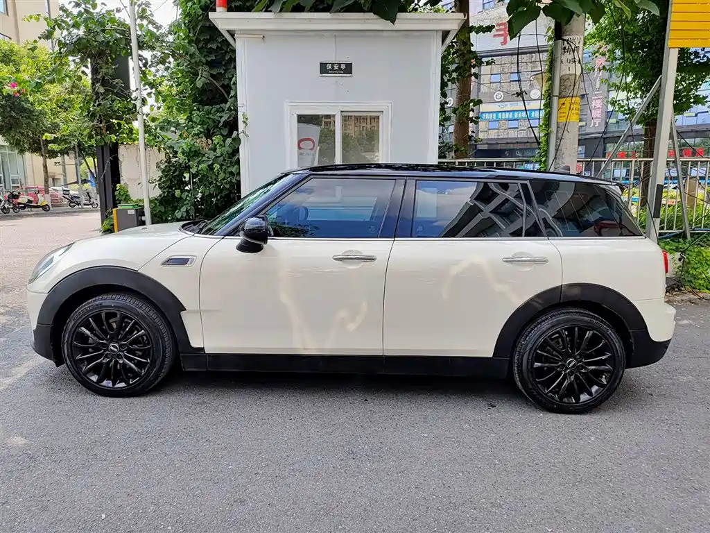 MINI Clubman 2016