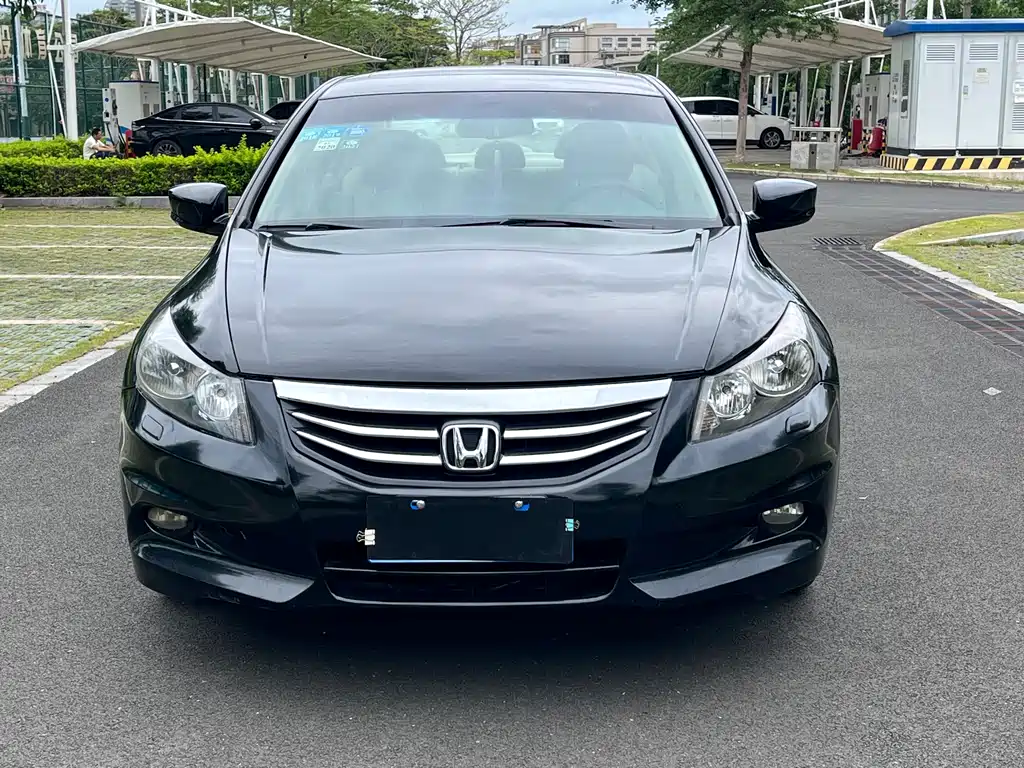 Honda Accord 2012 — фото 2