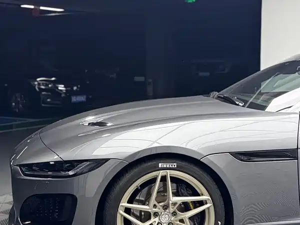 Jaguar F-TYPE 2024