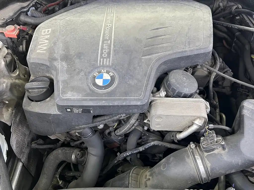 BMW 5 Series GT 2016 — фото 14
