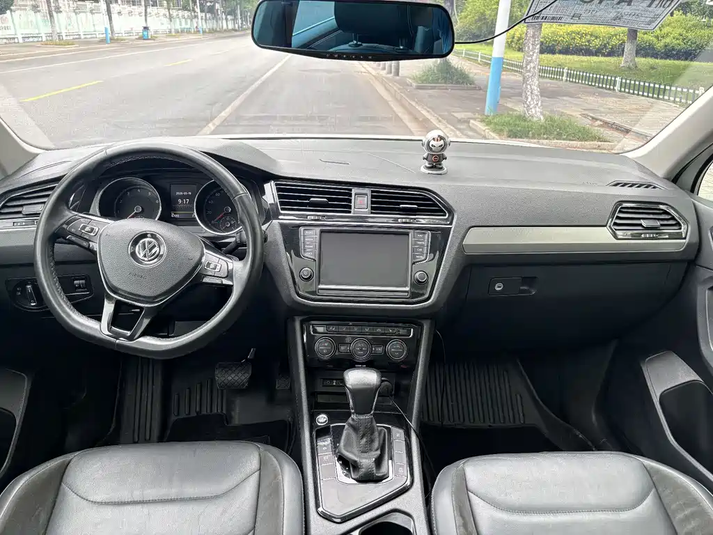 Volkswagen Tiguan L 2018 — фото 9