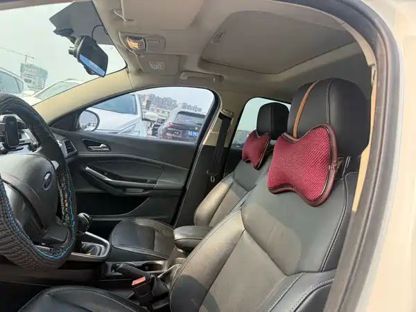 Ford Escort 2016
