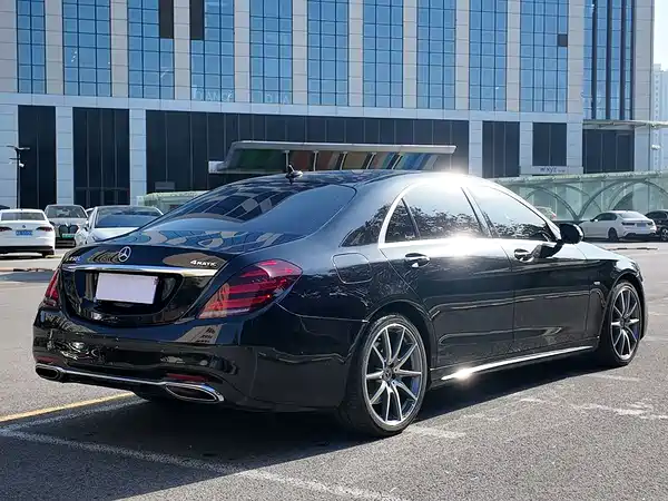 Mercedes-Benz S-Class 2021