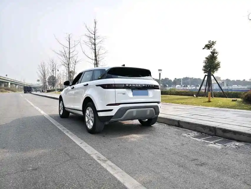 Land Rover Evoque 2020 — фото 8