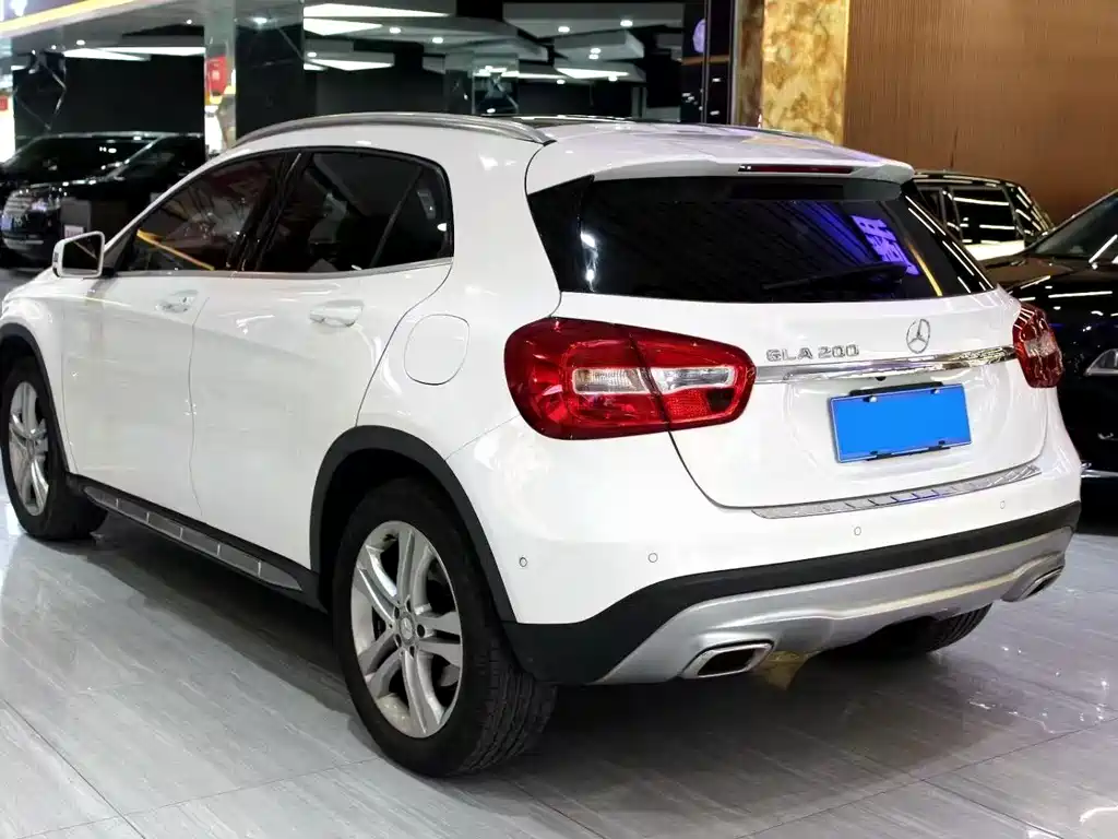 Mercedes-Benz GLA 2015 — фото 4