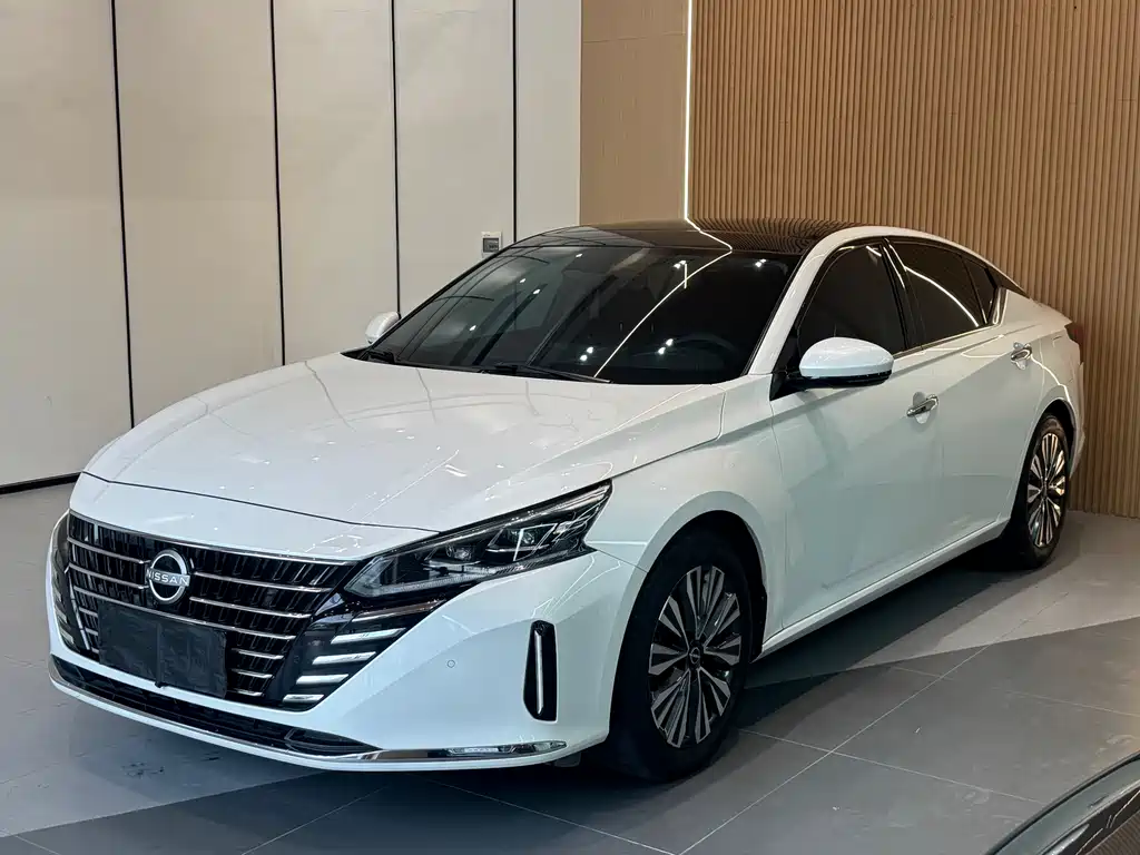 Nissan Teana 2023