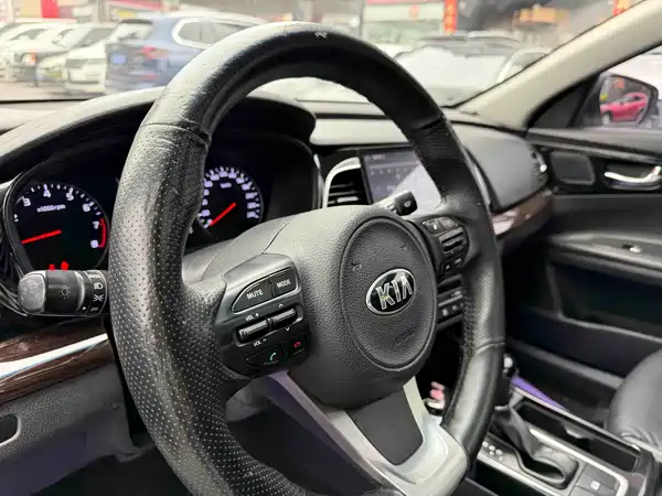 Kia K4 2014