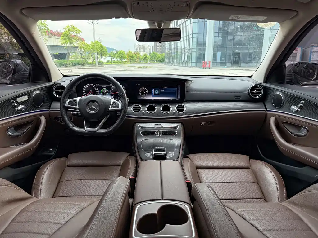 Mercedes-Benz E-Class 2018 — фото 8