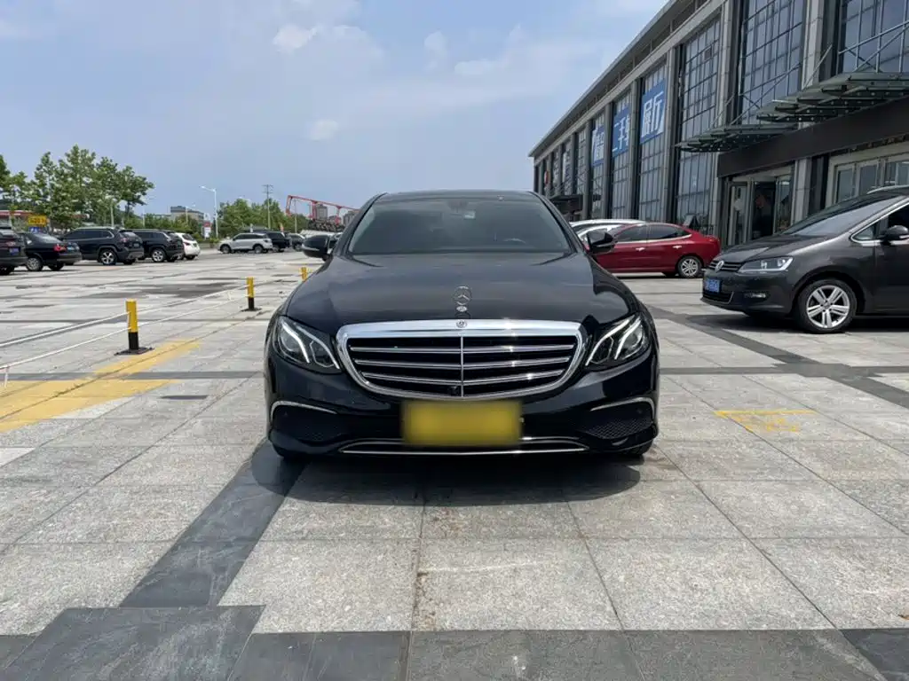 Mercedes-Benz E-Class 2018