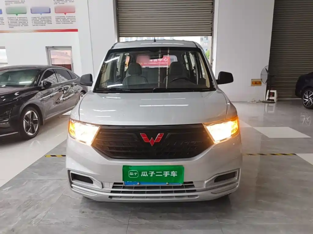 Wuling Hongguang V 2023