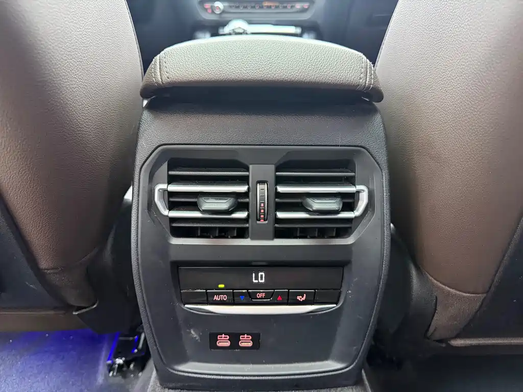 BMW 3 Series 2022 — фото 10