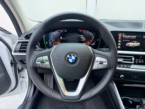 BMW 3 Series 2022
