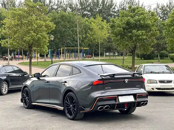 Changan UNI-V 2022