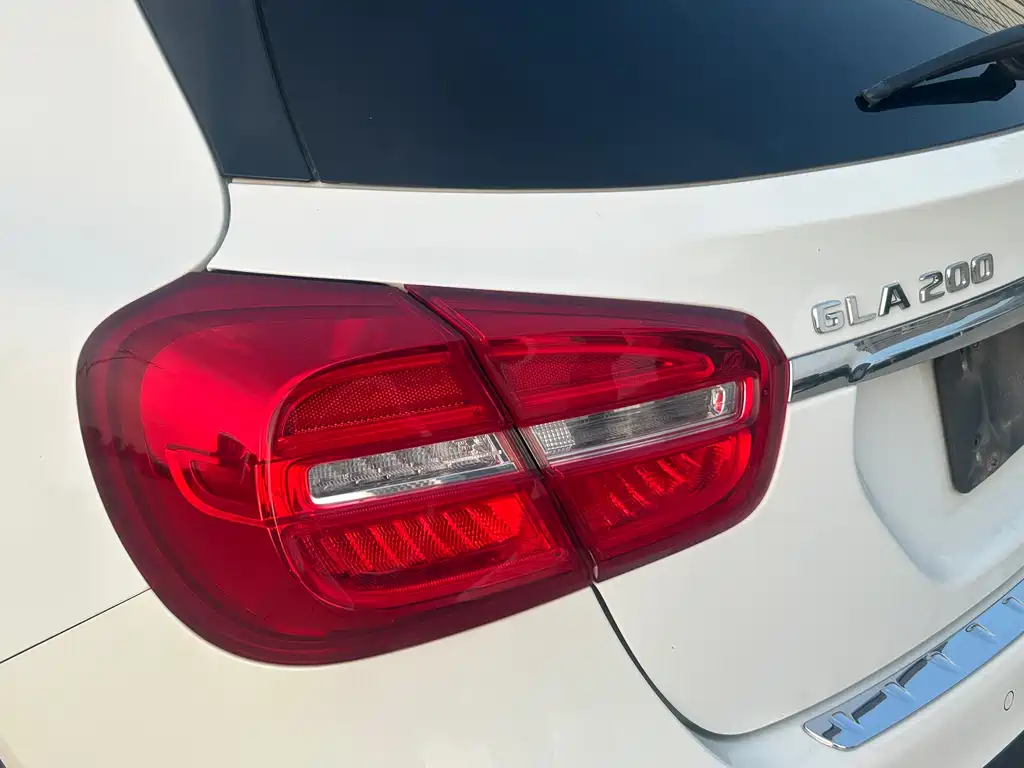 Mercedes-Benz GLA 2017 — фото 19