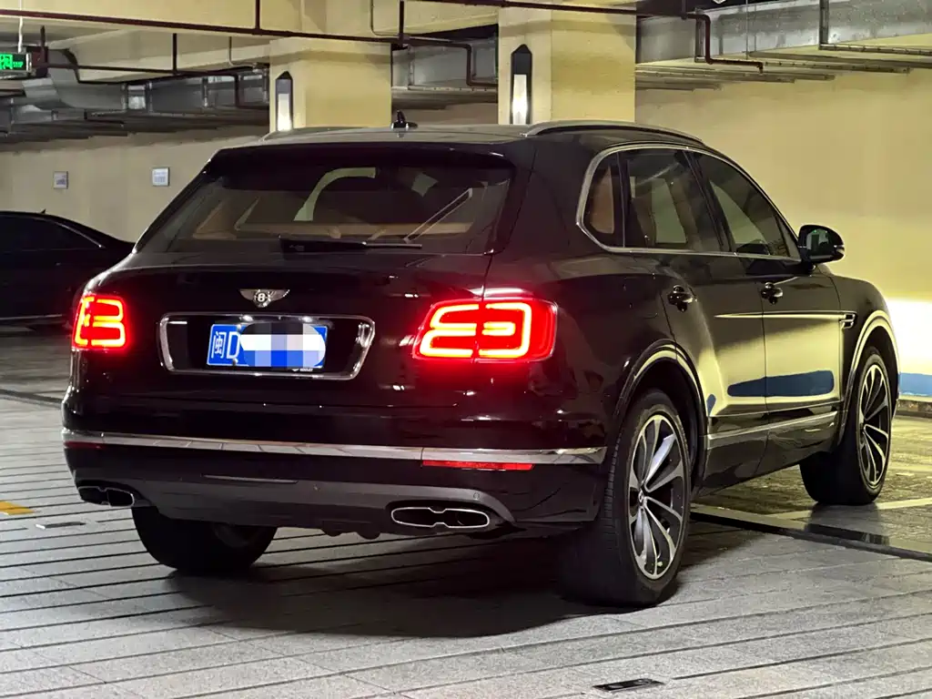Bentley Bentayga 2022