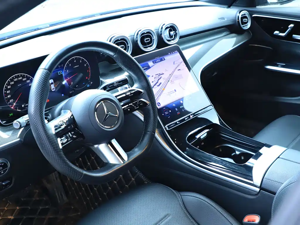 Mercedes-Benz C-Class 2023 — фото 22