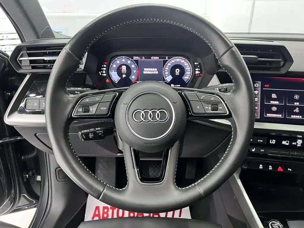 Audi A3 2022 — фото 11
